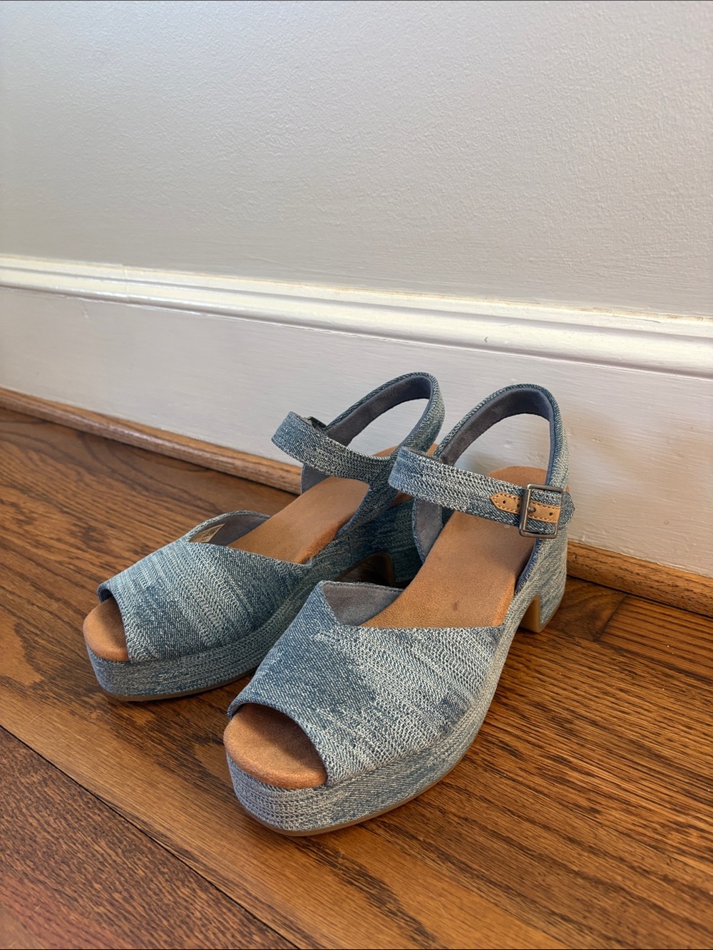 Toms Denim-Texture Blue Platform Sandals with Ankle Strap